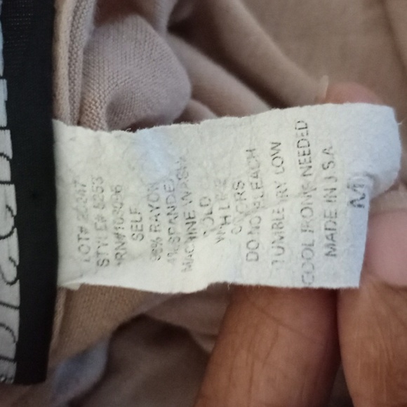 Discreet Cute Beige Knit Top 3/4 Sleeve Tee Small - Picture 4 of 4